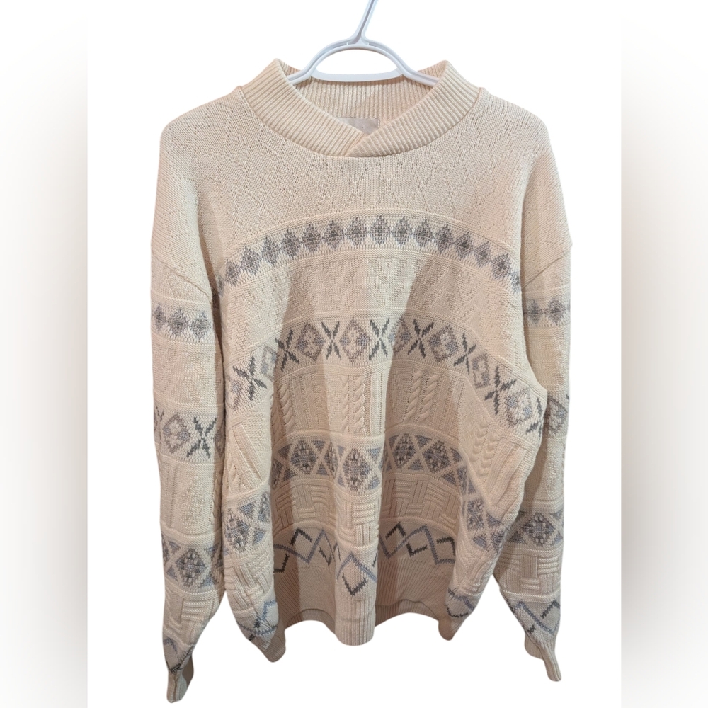 Cozy Cream and Gray Patterned Sweater